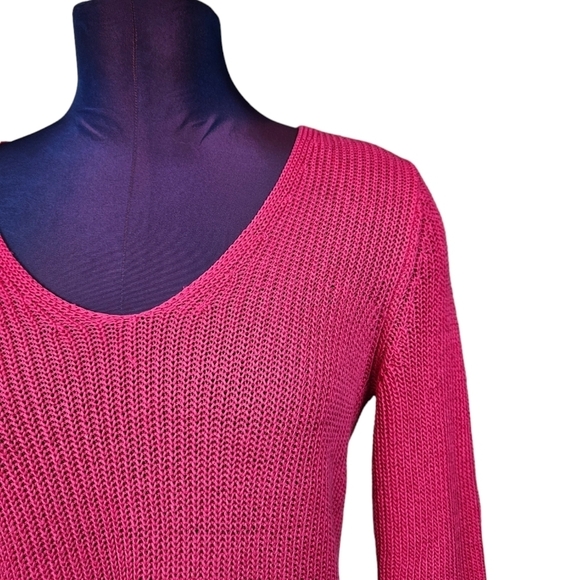 Talbots Hot Pink 3/4 Sleeve V-Neck Knit Sweater Size Medium Women's - Picture 2 of 8